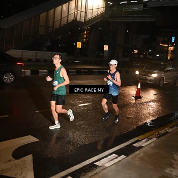 Runner Photo 7702437