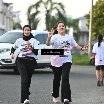 Runner Photo 7702448