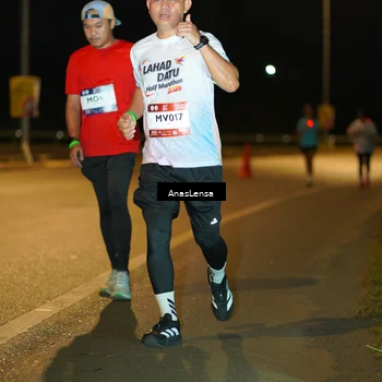 Runner Photo 7702456
