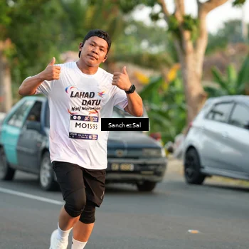 Runner Photo 7702467