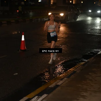 Runner Photo 7702478