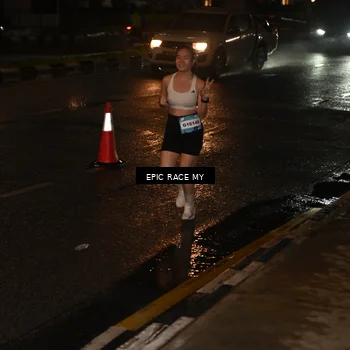 Runner Photo 7702479