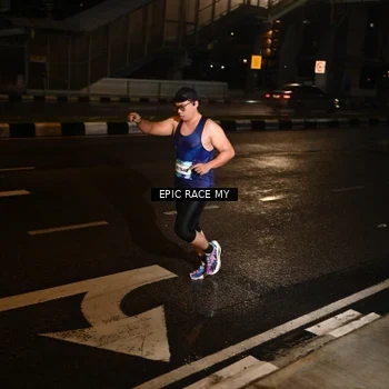 Runner Photo 7702481