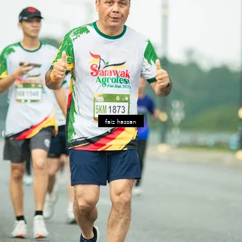 Runner Photo 7702502