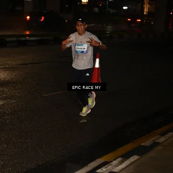 Runner Photo 7702511