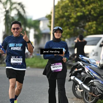 Runner Photo 7702515