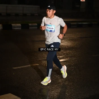 Runner Photo 7702527