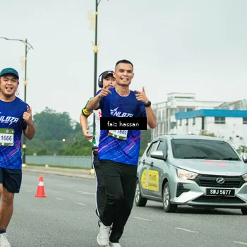 Runner Photo 7702529