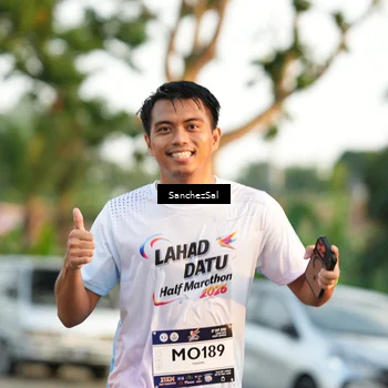 Runner Photo 7702533
