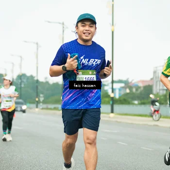 Runner Photo 7702536