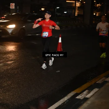Runner Photo 7702552