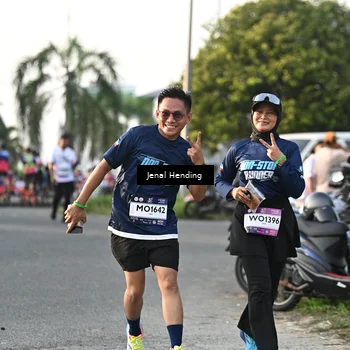 Runner Photo 7702554