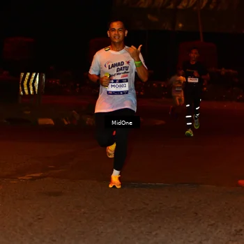 Runner Photo 7702557