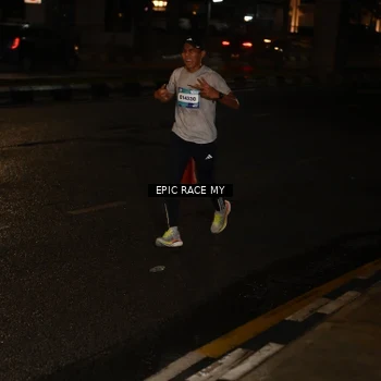 Runner Photo 7702559
