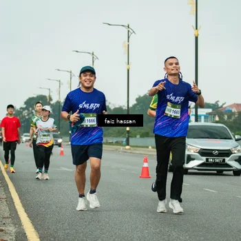 Runner Photo 7702577