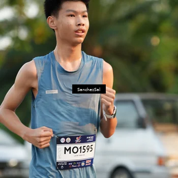 Runner Photo 7702589