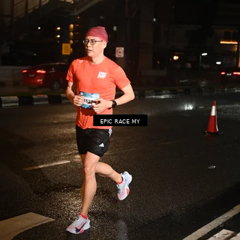 Runner Photo 7702597