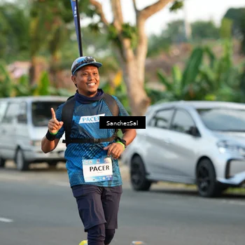 Runner Photo 7702609