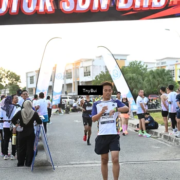 Runner Photo 7702617