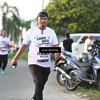 Runner Photo 7702629