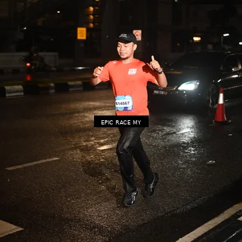 Runner Photo 7702631