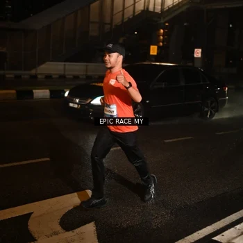 Runner Photo 7702632