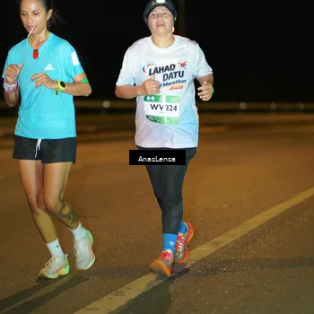 Runner Photo 7702637