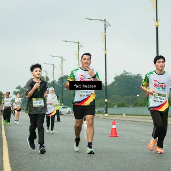 Runner Photo 7702643