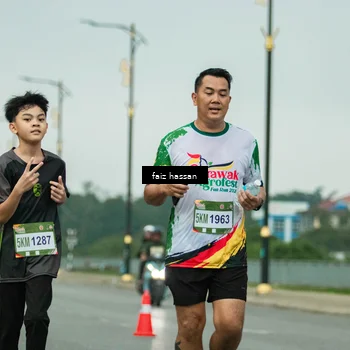 Runner Photo 7702666
