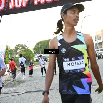 Runner Photo 7702671