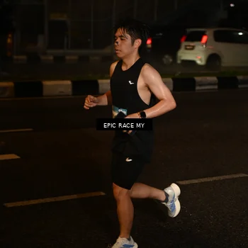 Runner Photo 7702677