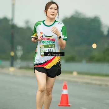 Runner Photo 7702683
