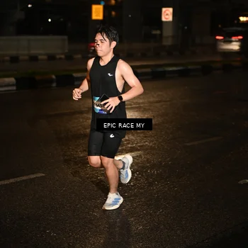 Runner Photo 7702686