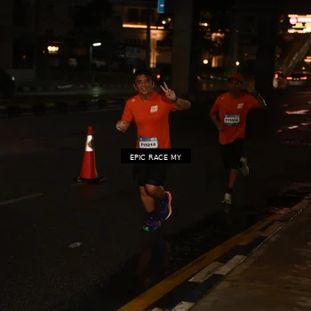Runner Photo 7702692