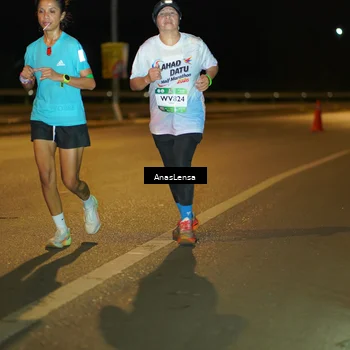 Runner Photo 7702695