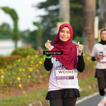 Runner Photo 7702697