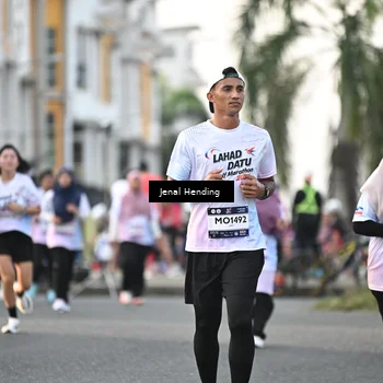 Runner Photo 7702711