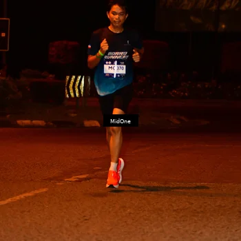 Runner Photo 7702714
