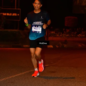 Runner Photo 7702725