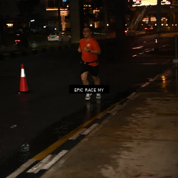 Runner Photo 7702741