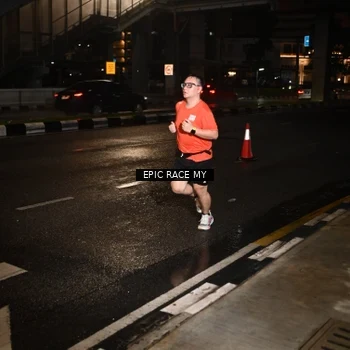Runner Photo 7702742