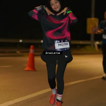 Runner Photo 7702775
