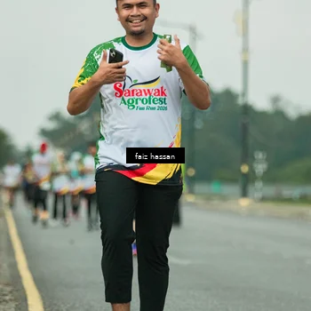 Runner Photo 7702776