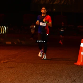 Runner Photo 7702777