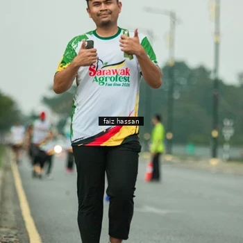 Runner Photo 7702787