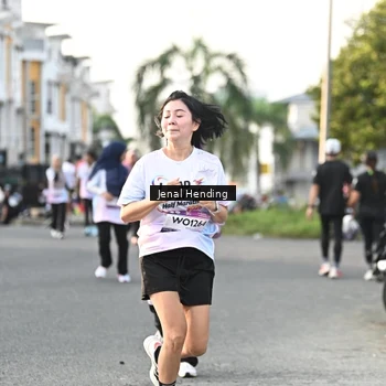 Runner Photo 7702793