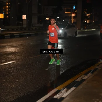 Runner Photo 7702794