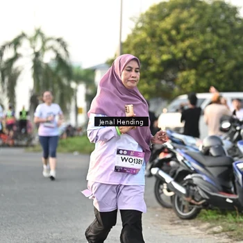 Runner Photo 7702799