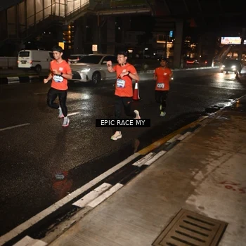 Runner Photo 7702809