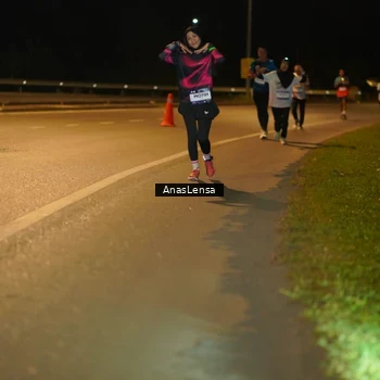 Runner Photo 7702823